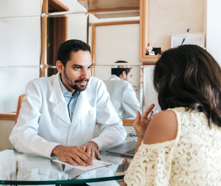 مشاكل اللثة: الأسباب، والأعراض