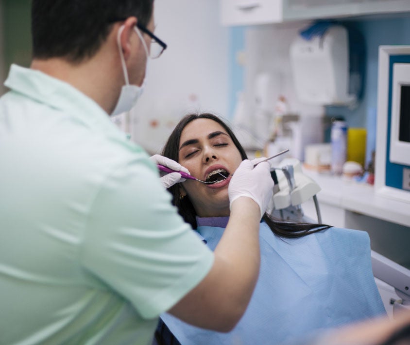 الحساسية وعدم راحة اللثة