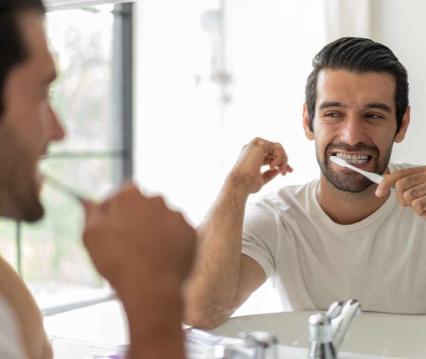 أي معجون أسنان مناسب لمشكلات اللثة؟